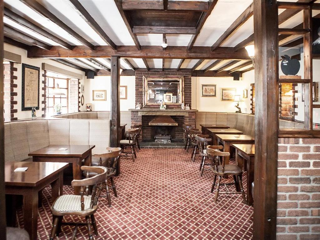 The Crewe Arms Hotel Eksteriør bilde