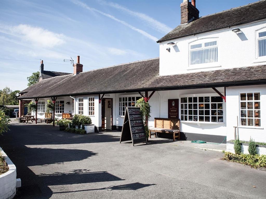 The Crewe Arms Hotel Eksteriør bilde