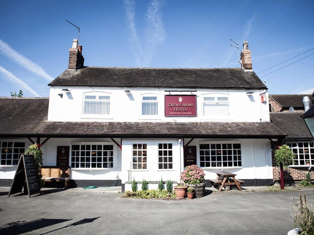 The Crewe Arms Hotel Eksteriør bilde